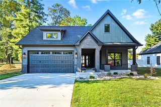 229 Hopkins Lane, Jeffersonville, IN 47130