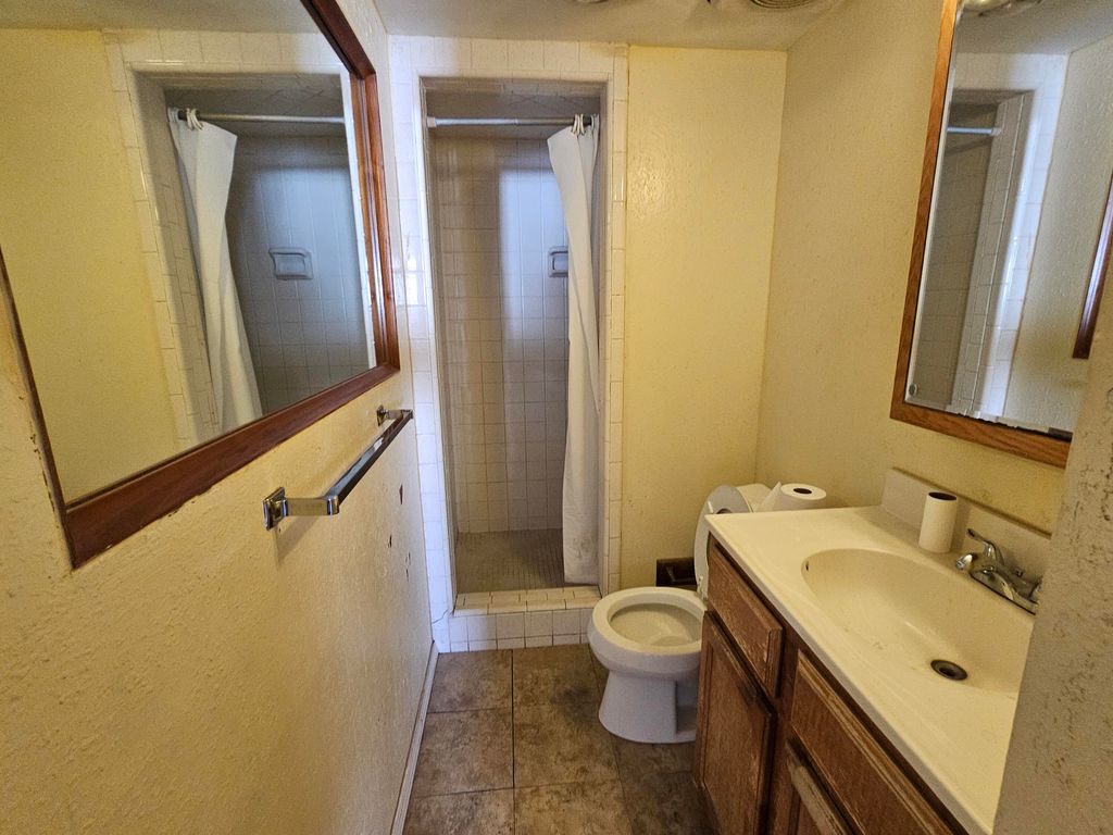 Image 10 of property listing at 1508 Rita Drive NE, Albuquerque, NM 87106