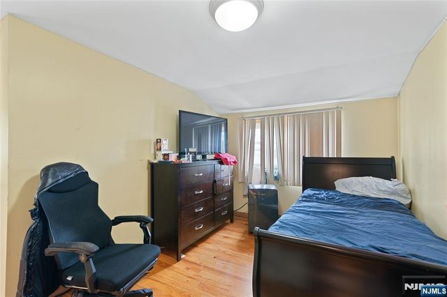 200 Bradford Avenue, Linden, NJ 07036
