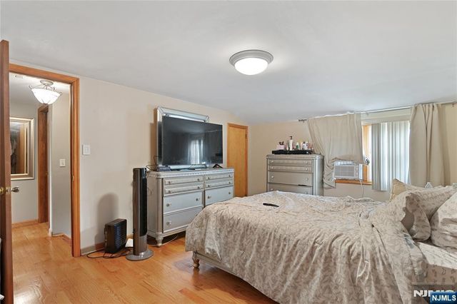 200 Bradford Avenue, Linden, NJ 07036