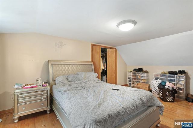 200 Bradford Avenue, Linden, NJ 07036