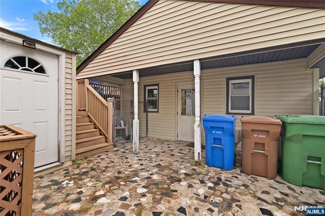 200 Bradford Avenue, Linden, NJ 07036