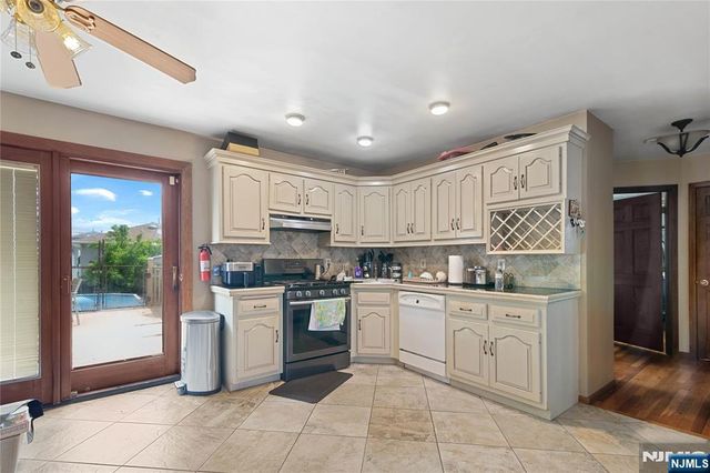 200 Bradford Avenue, Linden, NJ 07036