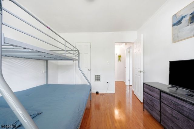 120 E Johnson Ave, Bergenfield Boro, NJ 07621