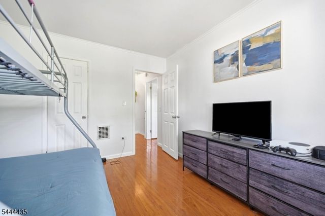 120 E Johnson Ave, Bergenfield Boro, NJ 07621
