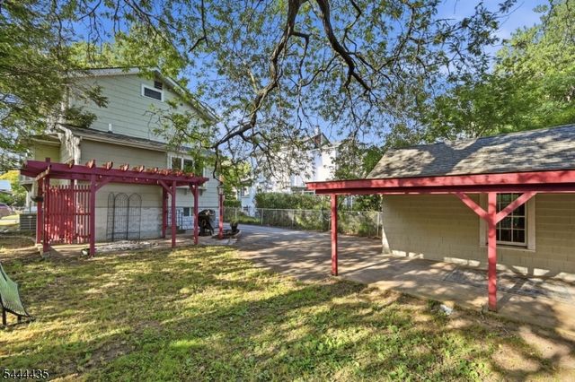 120 E Johnson Ave, Bergenfield Boro, NJ 07621
