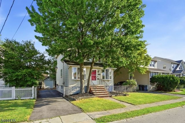 120 E Johnson Ave, Bergenfield Boro, NJ 07621