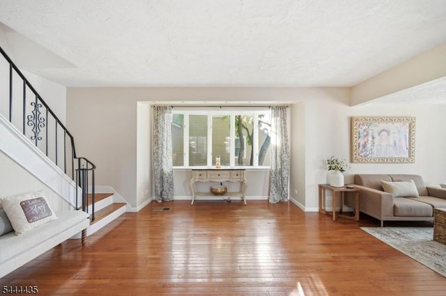 120 E Johnson Ave, Bergenfield Boro, NJ 07621
