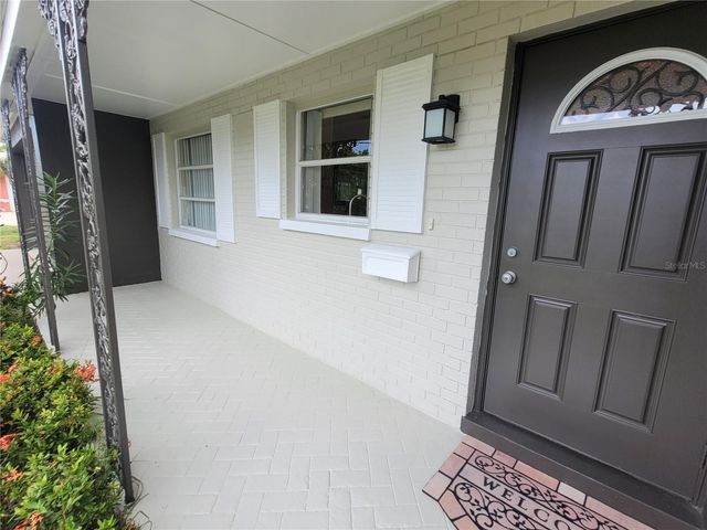 137 MIDWAY ISLAND, Clearwater, FL 33767