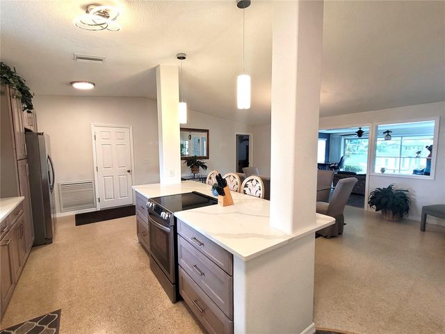 137 MIDWAY ISLAND, Clearwater, FL 33767