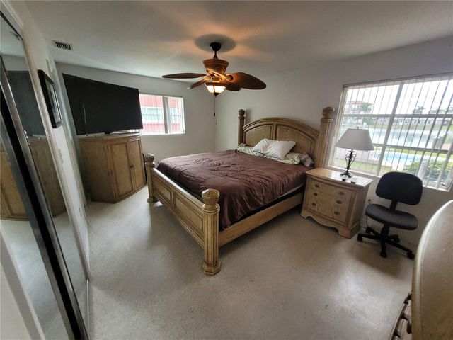 137 MIDWAY ISLAND, Clearwater, FL 33767