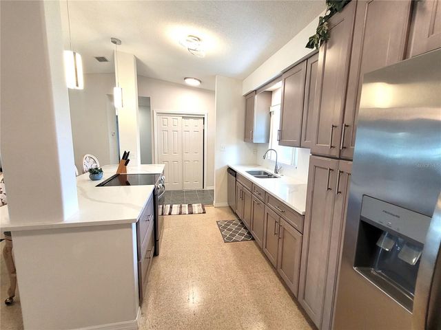 137 MIDWAY ISLAND, Clearwater, FL 33767