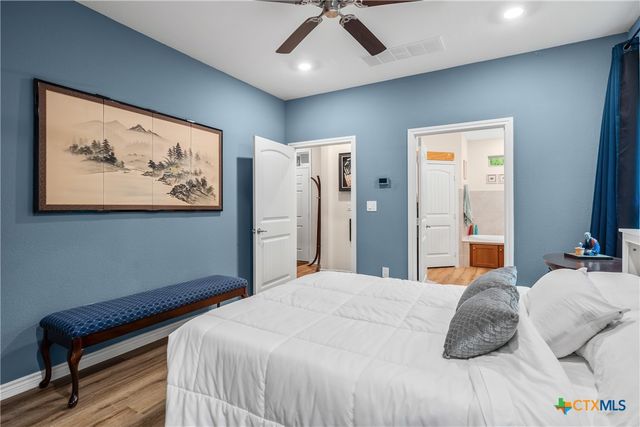 805 Willow Creek Circle, San Marcos, TX 78666