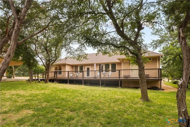 805 Willow Creek Circle, San Marcos, TX 78666