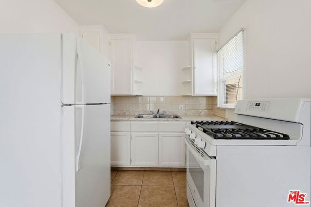 4186 Leimert Boulevard, Los Angeles, CA 90008