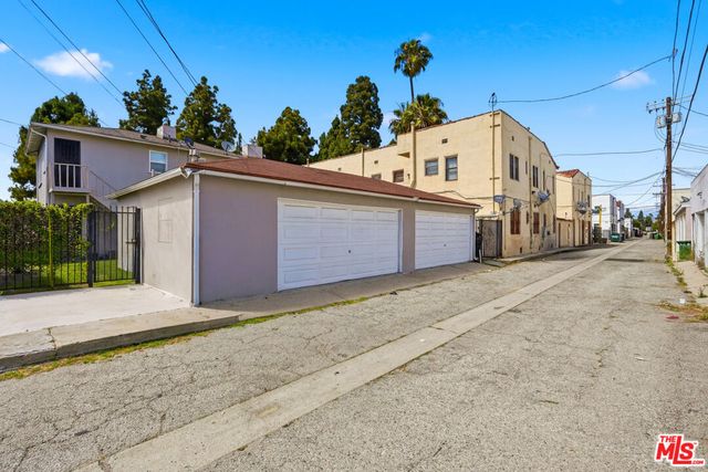 4186 Leimert Boulevard, Los Angeles, CA 90008