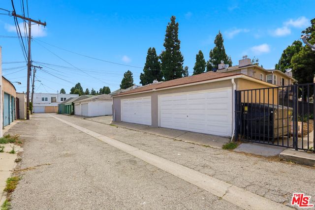 4186 Leimert Boulevard, Los Angeles, CA 90008