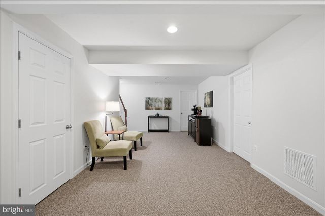 109 SHALLOW CREEK DR, Ranson, WV 25438