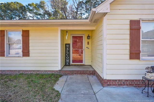 4303 Bridge Street, Hope Mills, NC 28348