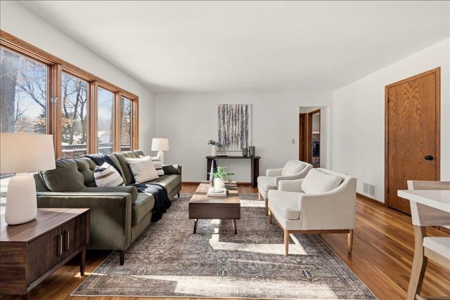 2640 Queensland Lane N, Plymouth, MN 55447