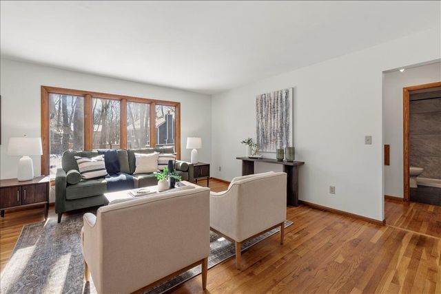 2640 Queensland Lane N, Plymouth, MN 55447