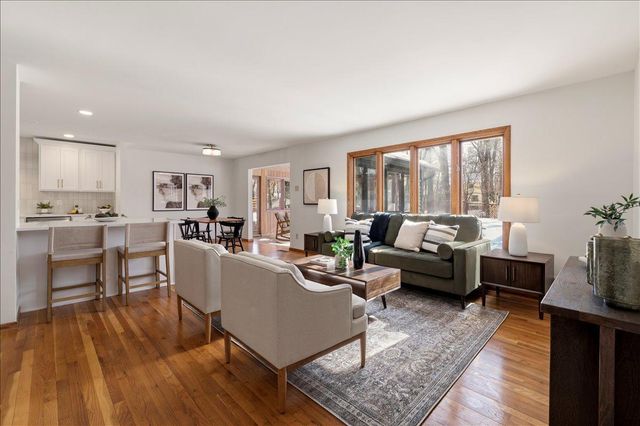 2640 Queensland Lane N, Plymouth, MN 55447