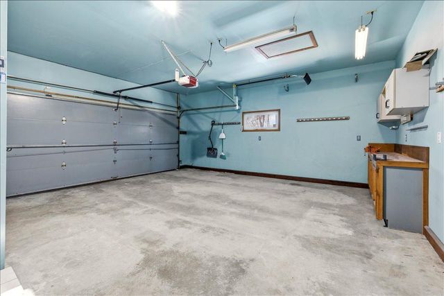 2640 Queensland Lane N, Plymouth, MN 55447