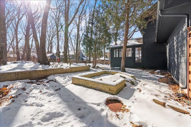 2640 Queensland Lane N, Plymouth, MN 55447