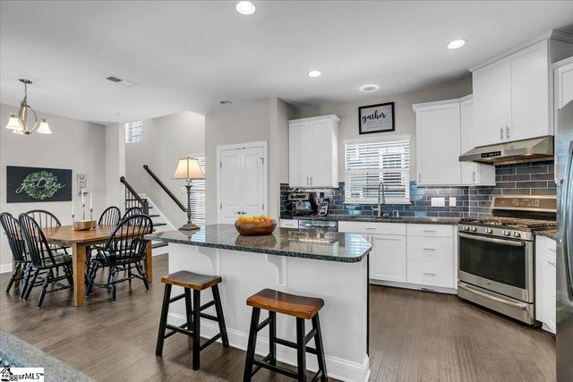 404 Algonquin Trail, Greenville, SC 29607