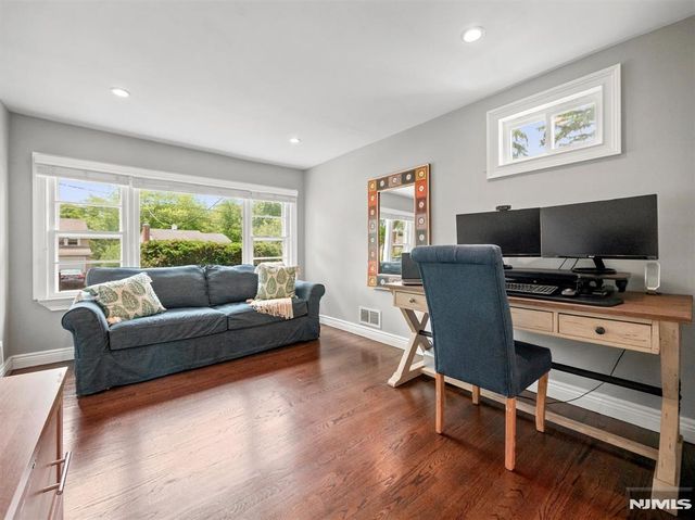 47 W Saddle River Road, Waldwick, NJ 07463
