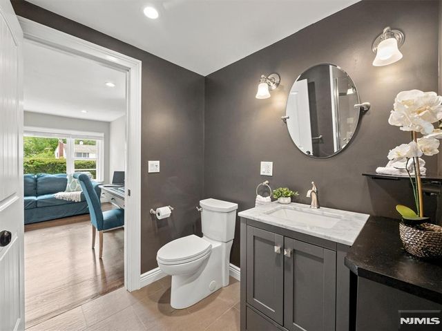 47 W Saddle River Road, Waldwick, NJ 07463