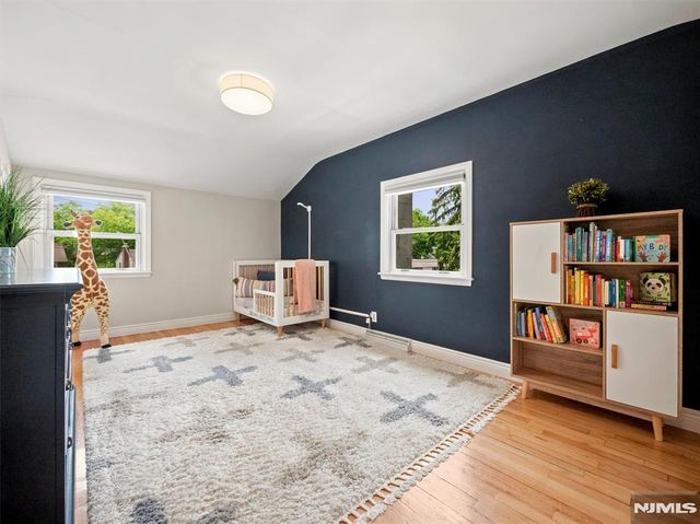47 W Saddle River Road, Waldwick, NJ 07463