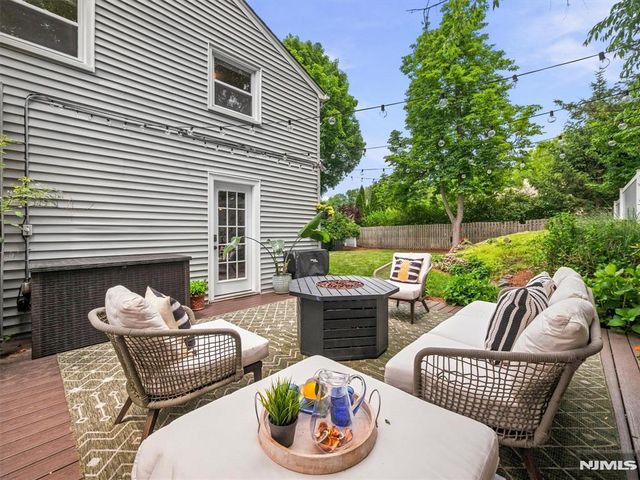 47 W Saddle River Road, Waldwick, NJ 07463