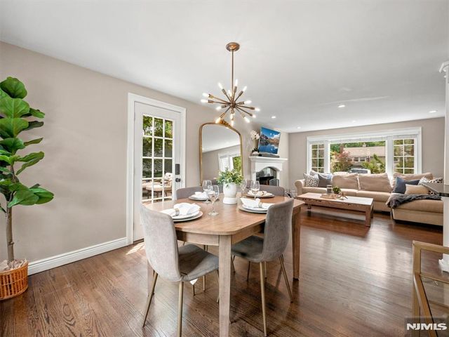 47 W Saddle River Road, Waldwick, NJ 07463