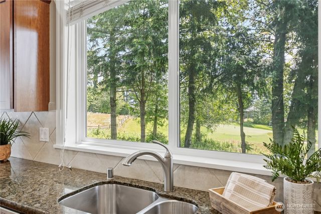 6929 Pinehurst Avenue SE, Snoqualmie, WA 98065