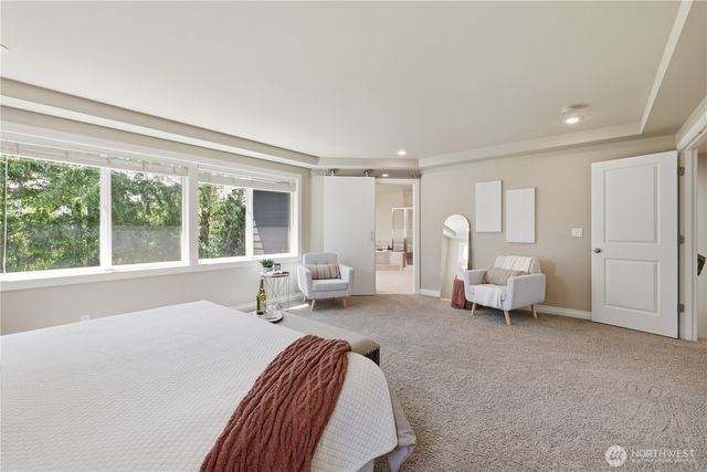 6929 Pinehurst Avenue SE, Snoqualmie, WA 98065