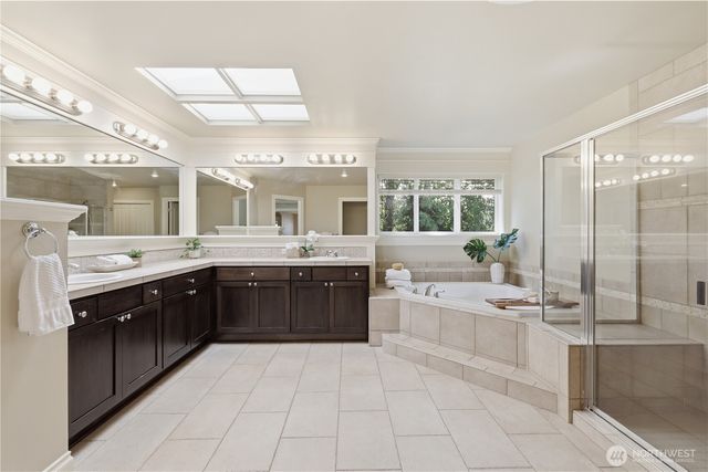 6929 Pinehurst Avenue SE, Snoqualmie, WA 98065