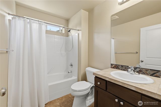 6929 Pinehurst Avenue SE, Snoqualmie, WA 98065