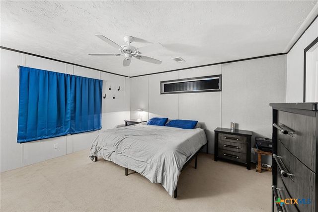 592 Oaklawn Drive, Rockdale, TX 76567