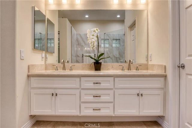 102 Stoney Pointe, Laguna Niguel, CA 92677