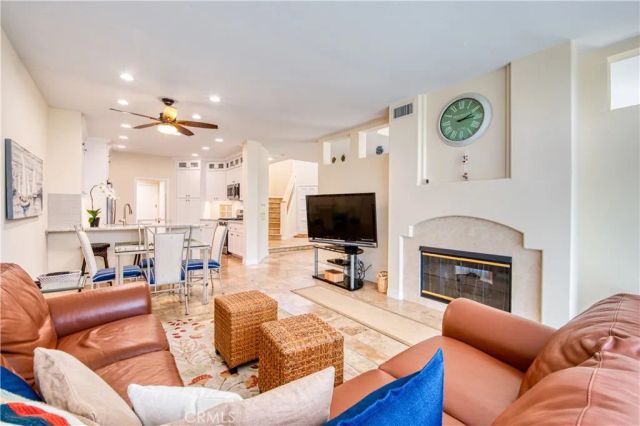 102 Stoney Pointe, Laguna Niguel, CA 92677