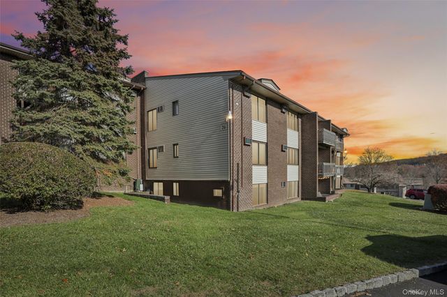 262 Country Club Lane, Pomona, NY 10970