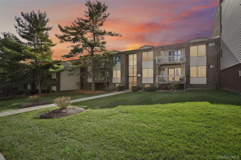 262 Country Club Lane, Pomona, NY 10970