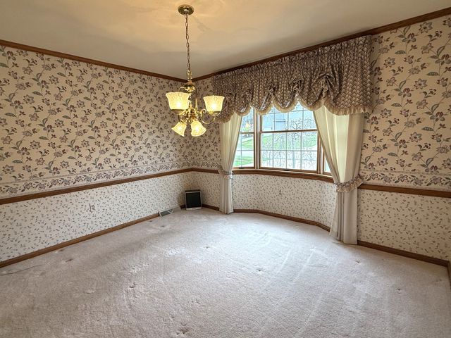 4602 PINEVIEW Court, Erie, PA 16505