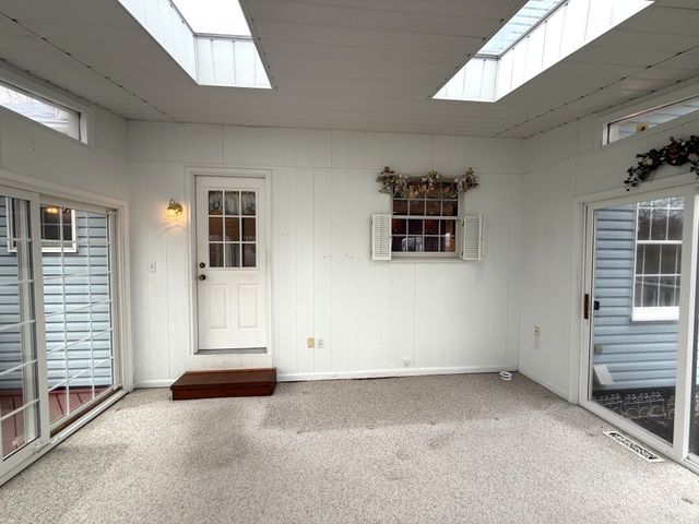 4602 PINEVIEW Court, Erie, PA 16505