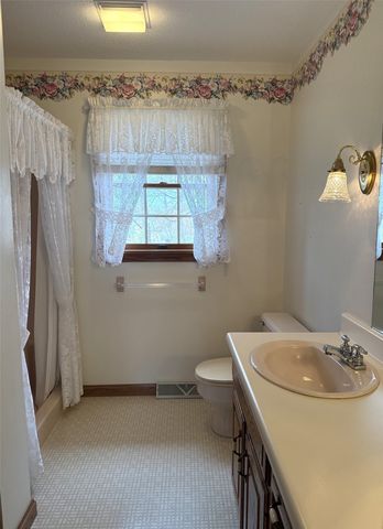 4602 PINEVIEW Court, Erie, PA 16505