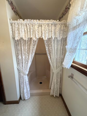 4602 PINEVIEW Court, Erie, PA 16505