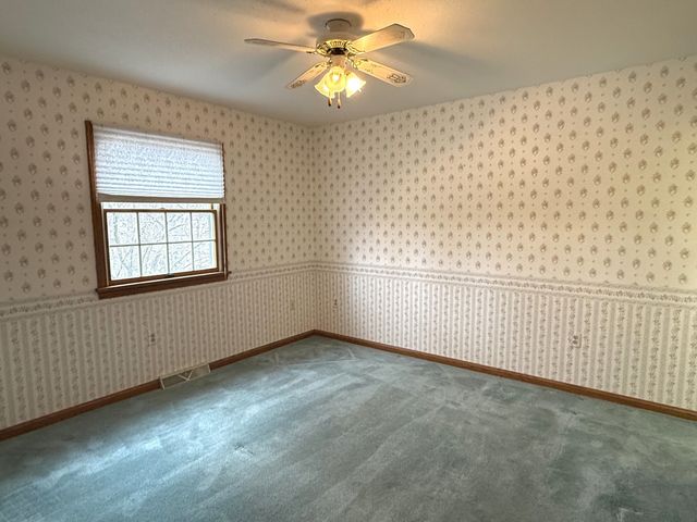 4602 PINEVIEW Court, Erie, PA 16505