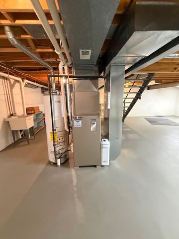 4602 PINEVIEW Court, Erie, PA 16505