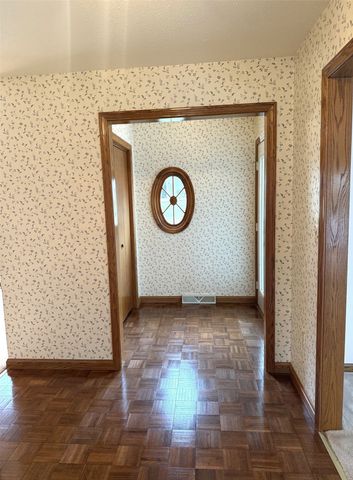 4602 PINEVIEW Court, Erie, PA 16505